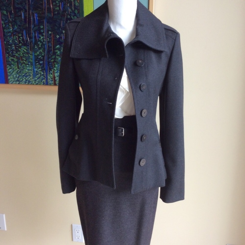 Burberry Pencil skirt